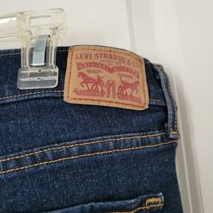 Levi's Women's Dark Blue High-Rise Jeans 32/30